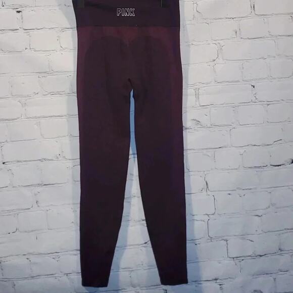 VS Pink active High-Rise Flow On Point Legging - Picture 4 of 7